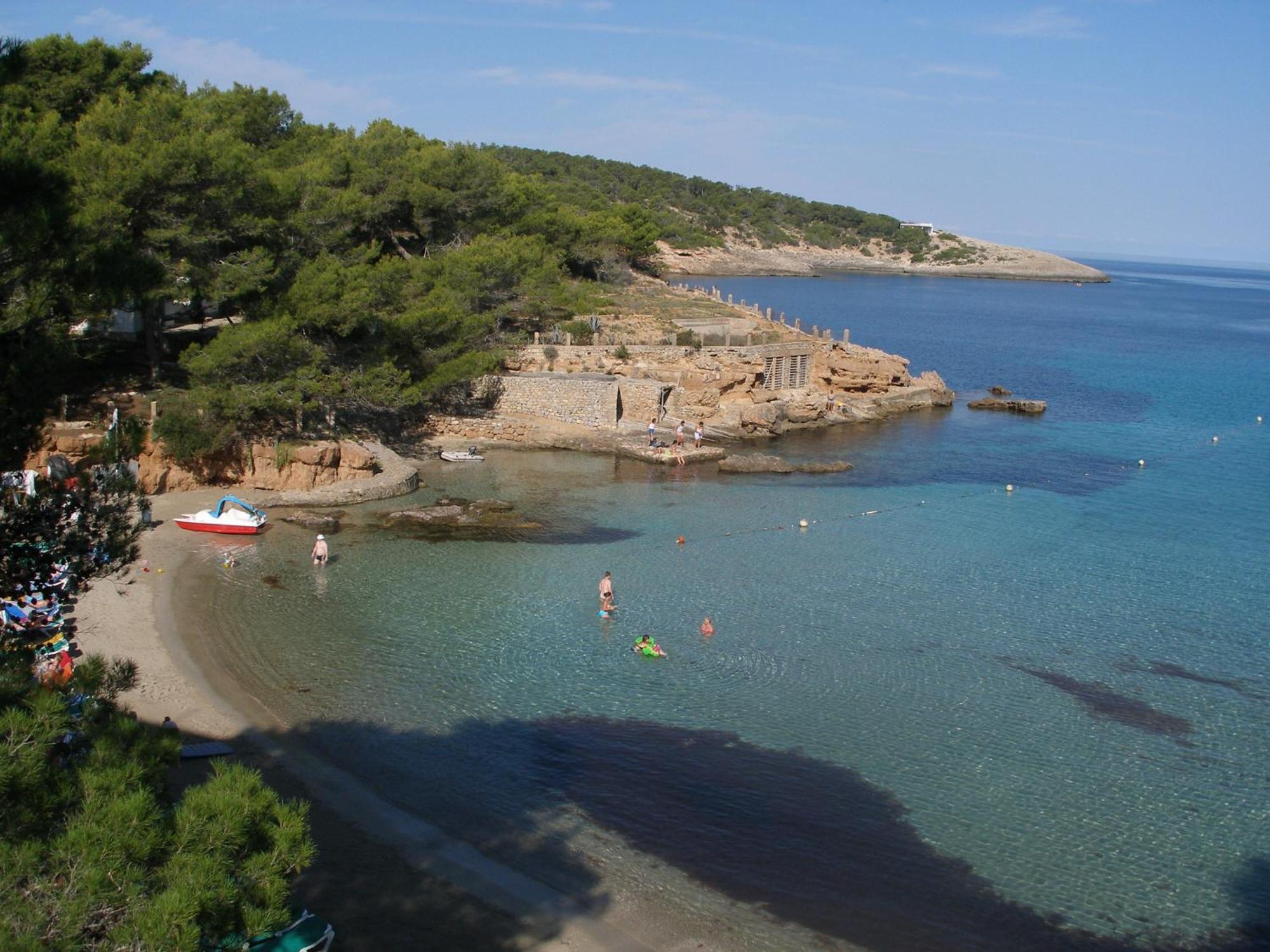 Es Grop Apartments Portinatx Bagian luar foto