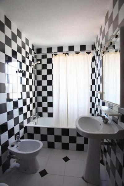 Es Grop Apartments Portinatx Bagian luar foto